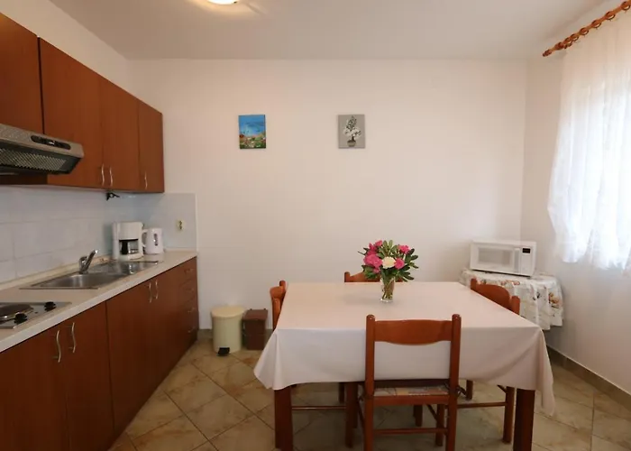 Two-bedroom In Ii Šilo