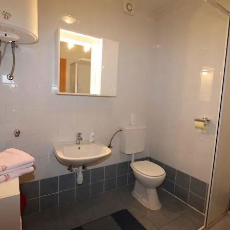 Appartement Two-bedroom In Ii Šilo