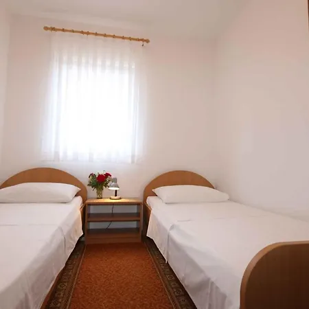 Two-bedroom In Ii Appartement