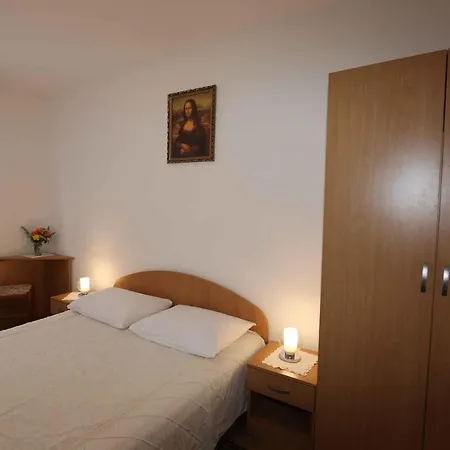 Appartement Two-bedroom In Ii *